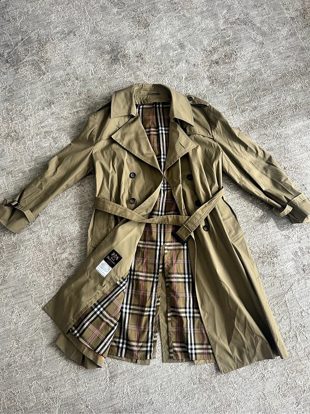 “Burberry”Trench Coat Plaid Lined in Beige Size 44